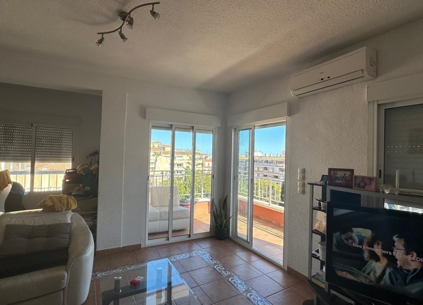 Resale - Apartment - Torrevieja - Estacion de autobuses