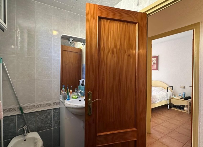 Resale - Apartment - Torrevieja - Estacion de autobuses