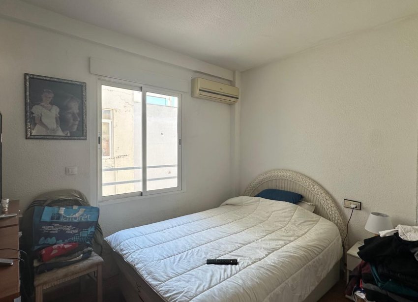 Resale - Apartment - Torrevieja - Estacion de autobuses