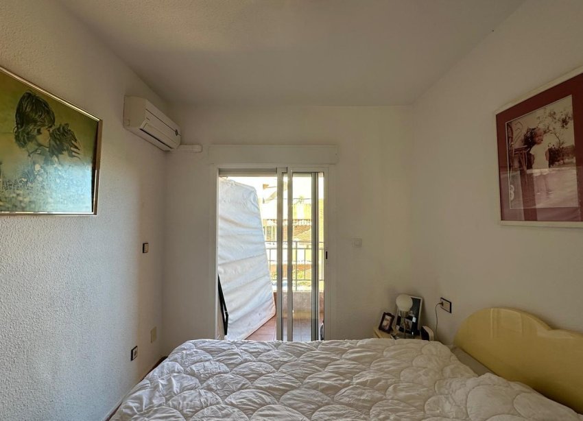 Resale - Apartment - Torrevieja - Estacion de autobuses
