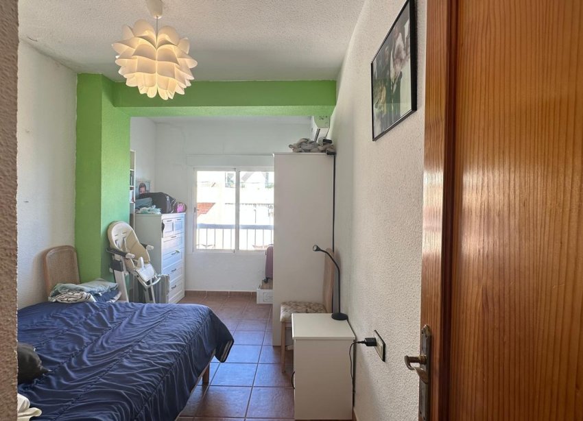 Resale - Apartment - Torrevieja - Estacion de autobuses
