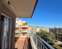 Resale - Apartment - Torrevieja - Estacion de autobuses