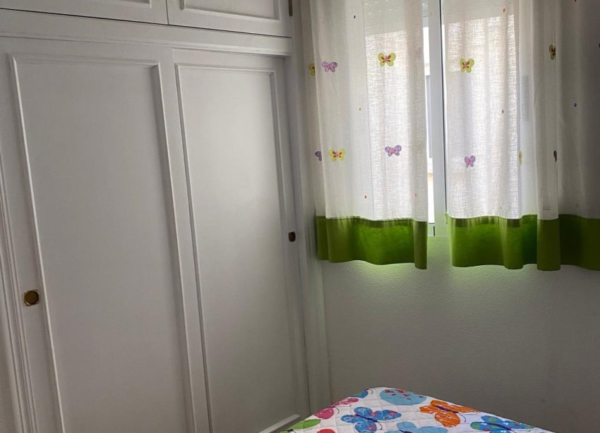 Resale - Apartment - Torrevieja - Estacion de autobuses