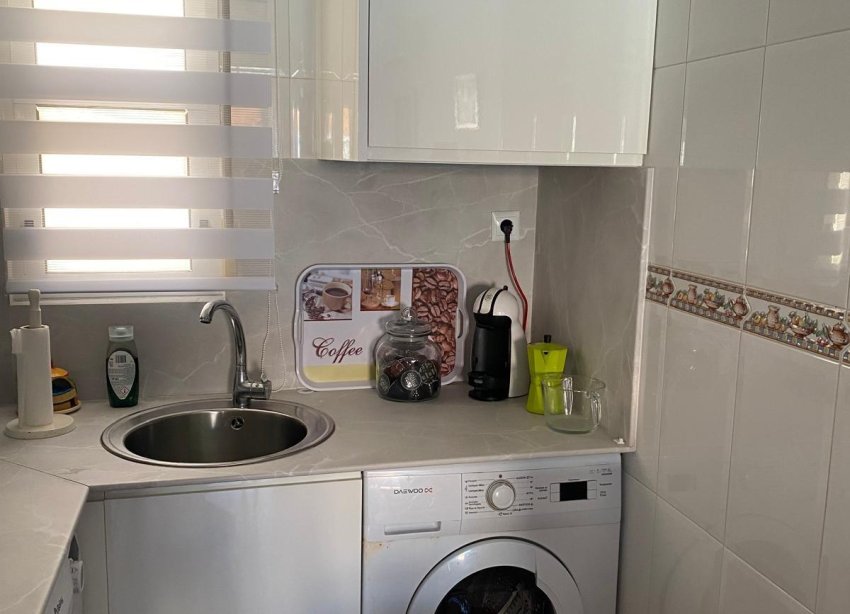 Resale - Apartment - Torrevieja - Estacion de autobuses