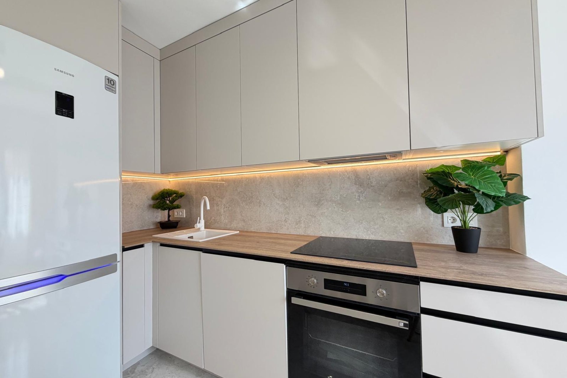 Resale - Apartment - Torrevieja - Estacion de autobuses