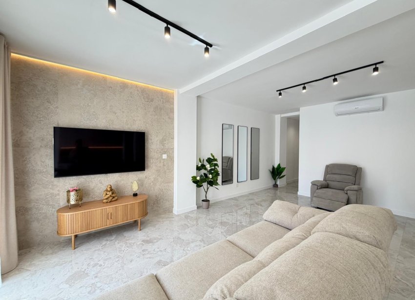 Resale - Apartment - Torrevieja - Estacion de autobuses