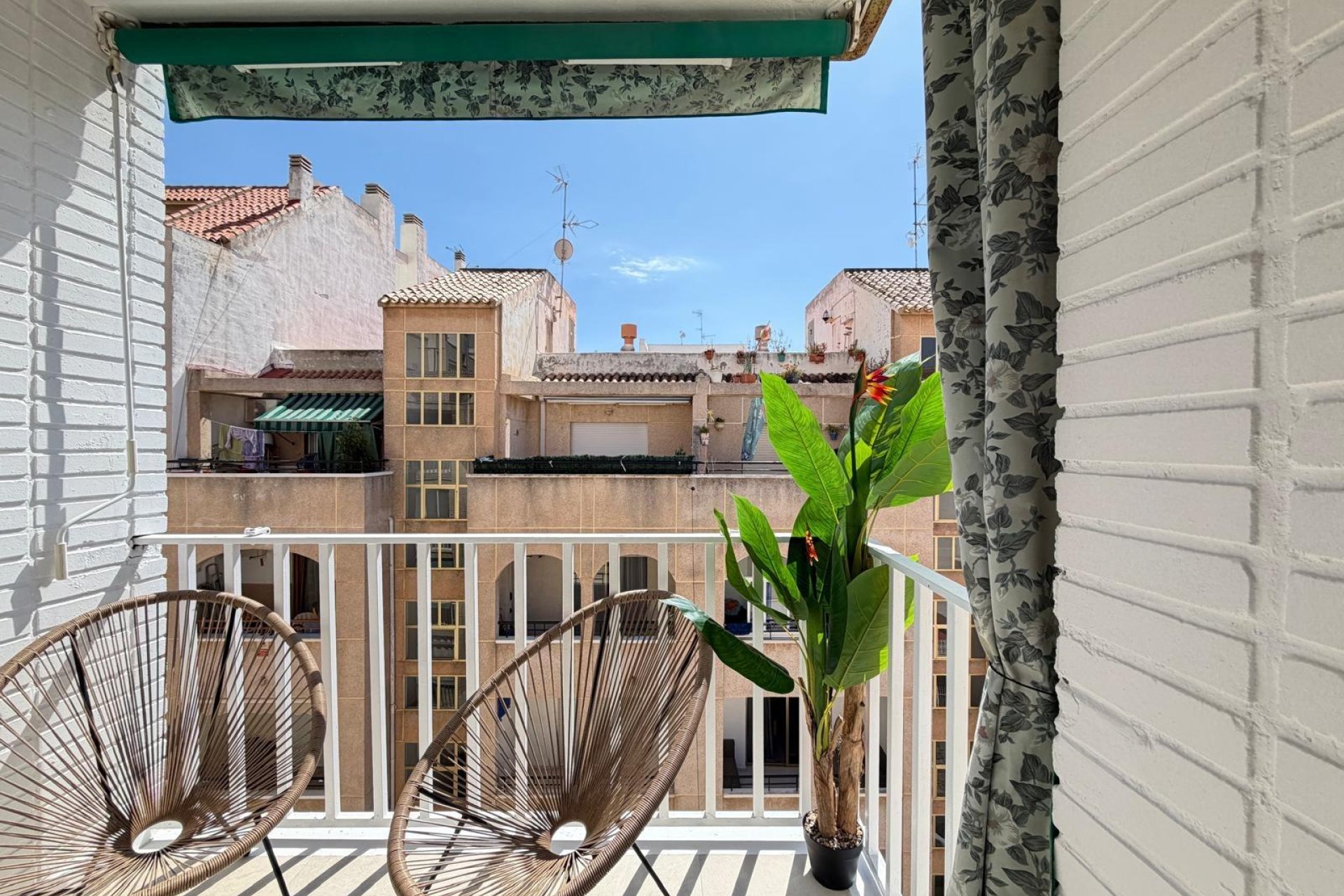 Resale - Apartment - Torrevieja - Estacion de autobuses