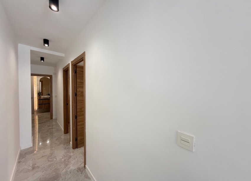 Resale - Apartment - Torrevieja - Estacion de autobuses