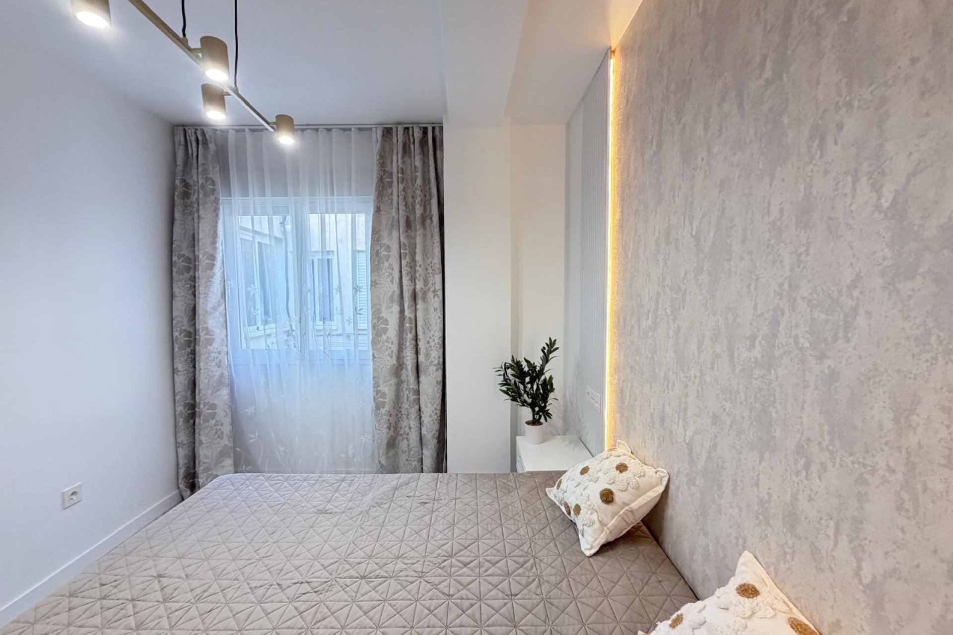 Resale - Apartment - Torrevieja - Estacion de autobuses