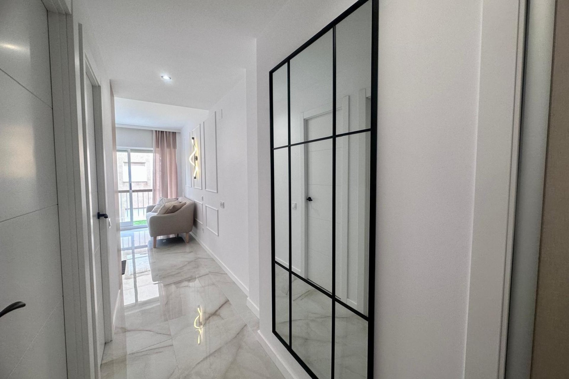 Resale - Apartment - Torrevieja - Estacion de autobuses