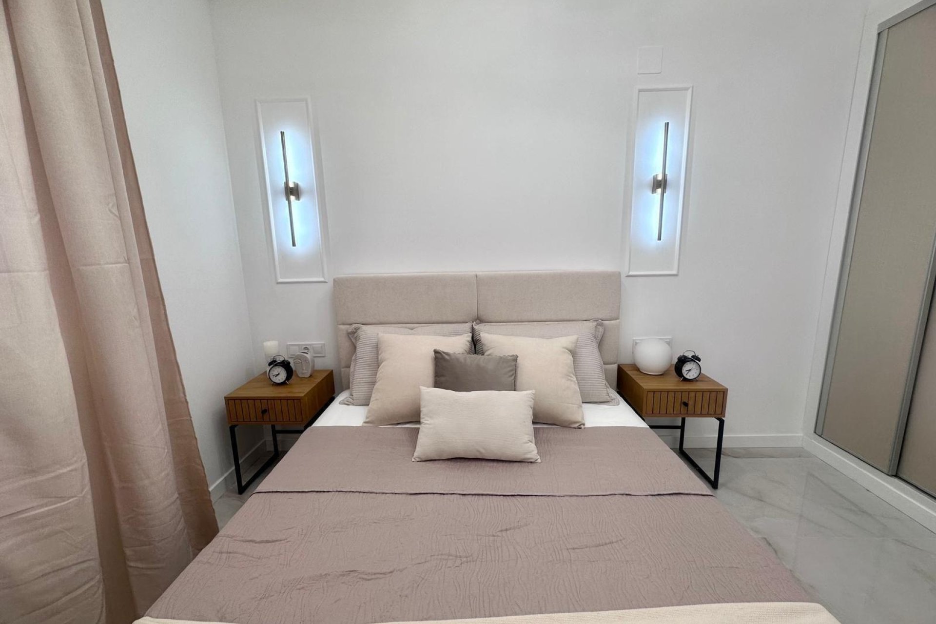Resale - Apartment - Torrevieja - Estacion de autobuses