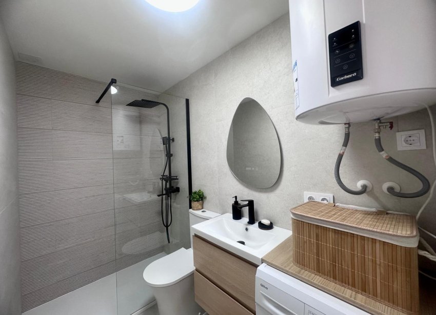 Resale - Apartment - Torrevieja - Estacion de autobuses