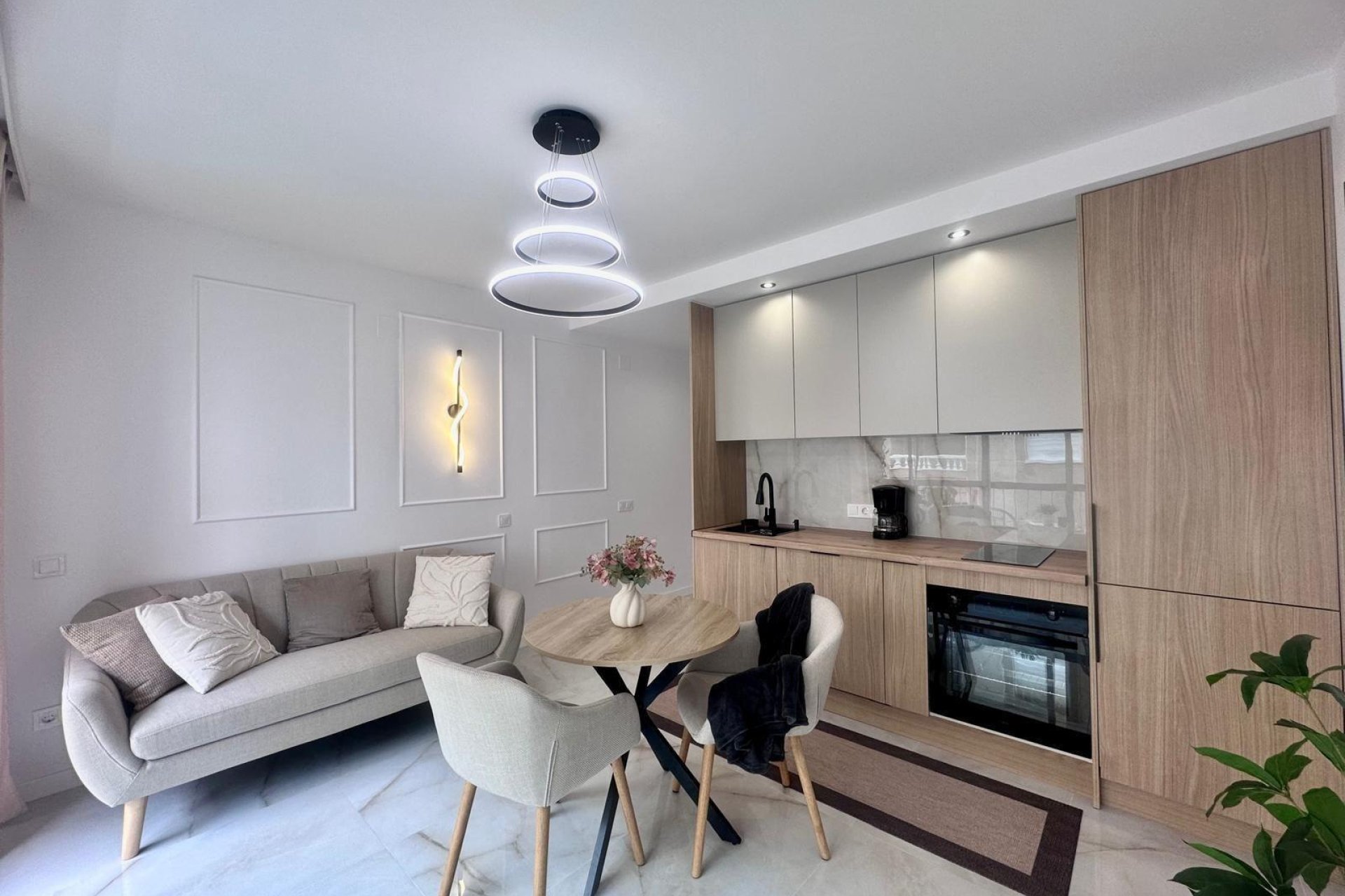 Resale - Apartment - Torrevieja - Estacion de autobuses