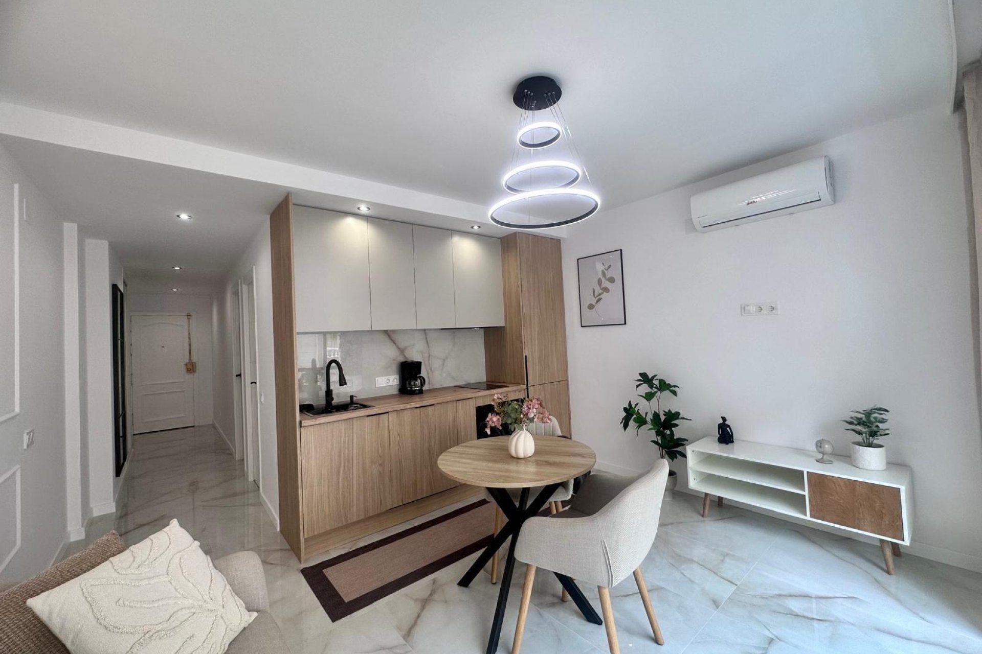 Resale - Apartment - Torrevieja - Estacion de autobuses