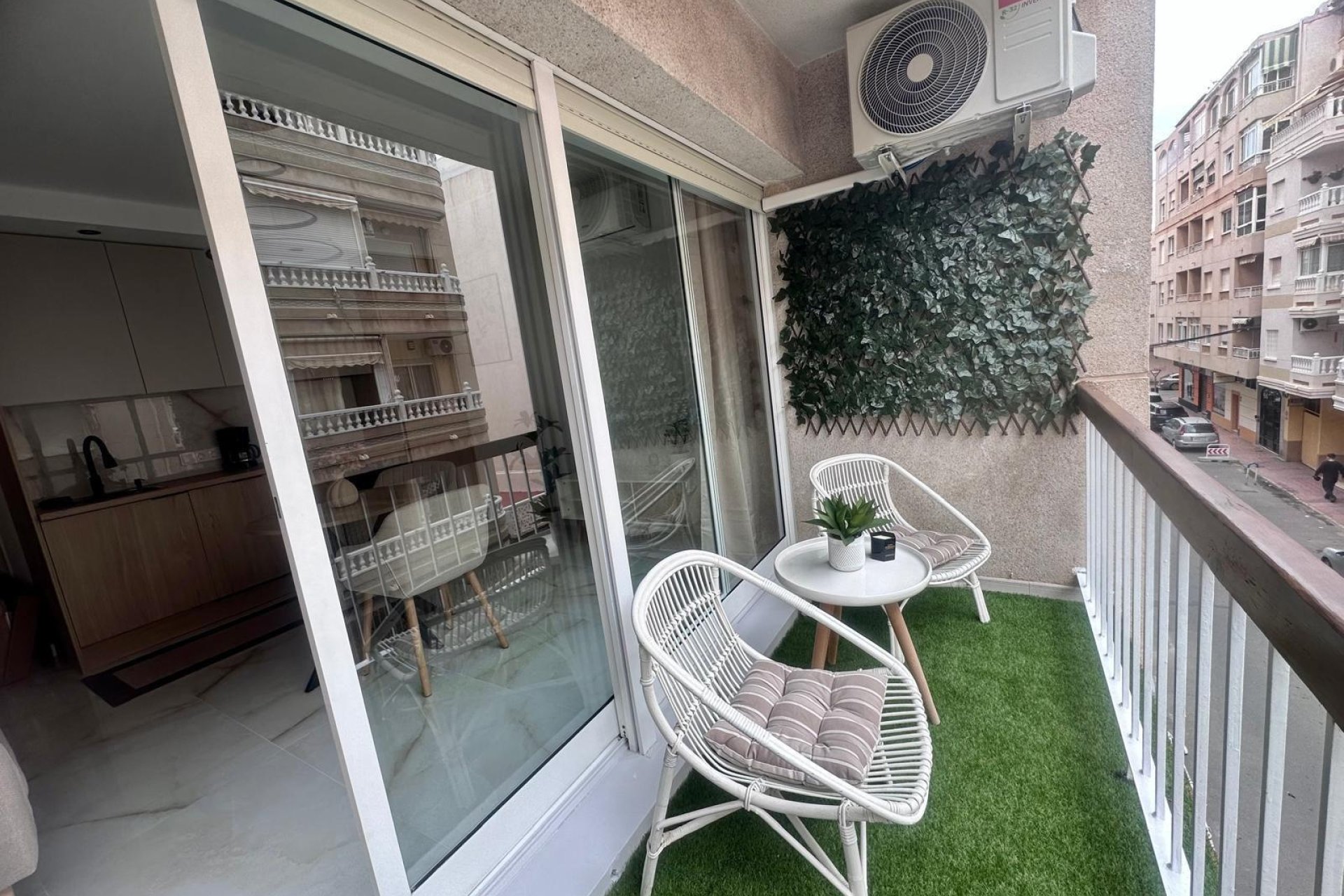 Resale - Apartment - Torrevieja - Estacion de autobuses