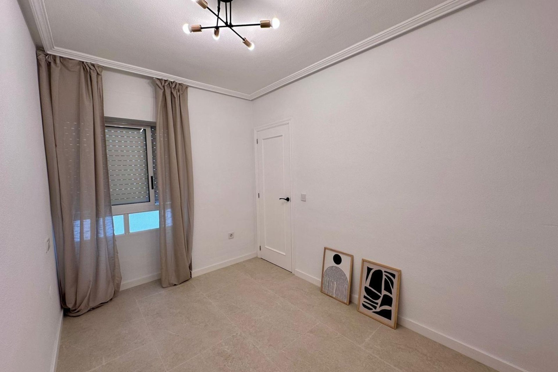 Resale - Apartment - Torrevieja - Estacion de autobuses