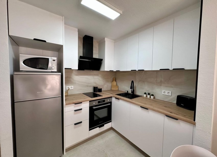 Resale - Apartment - Torrevieja - Estacion de autobuses