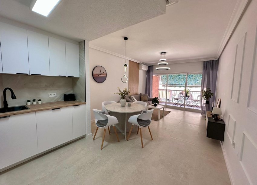 Resale - Apartment - Torrevieja - Estacion de autobuses