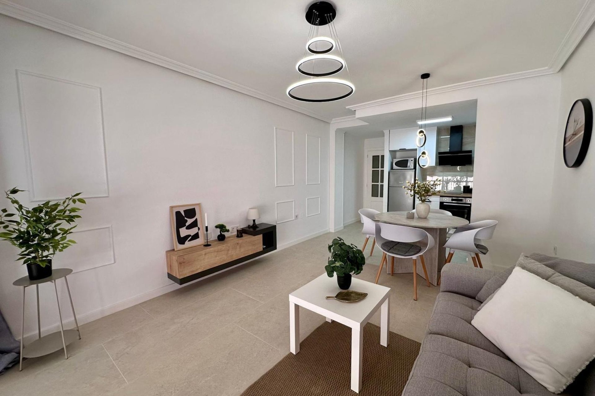 Resale - Apartment - Torrevieja - Estacion de autobuses