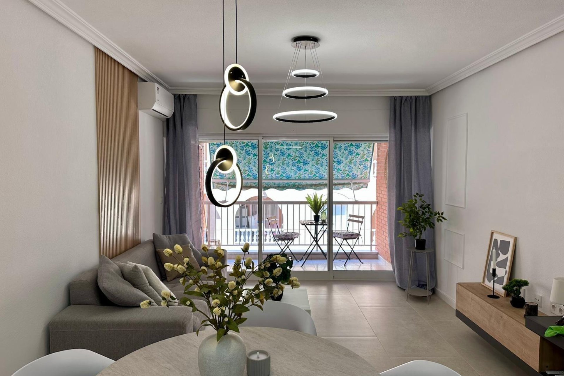 Resale - Apartment - Torrevieja - Estacion de autobuses