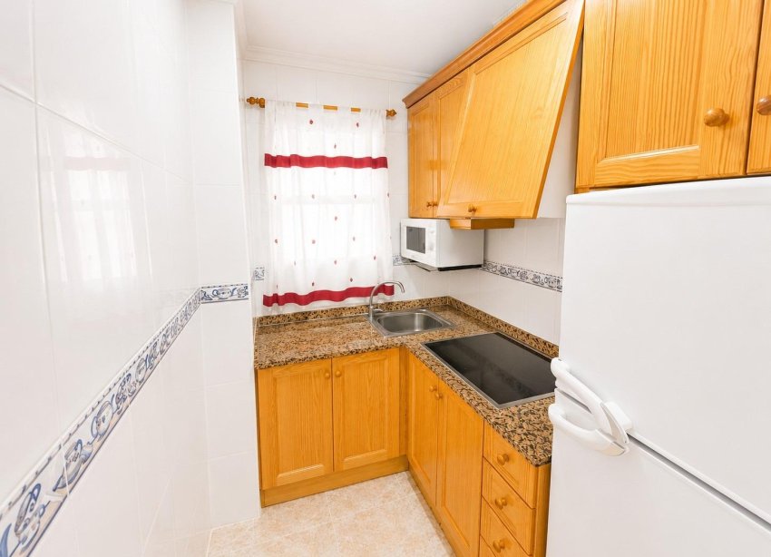 Resale - Apartment - Torrevieja - Estacion de autobuses