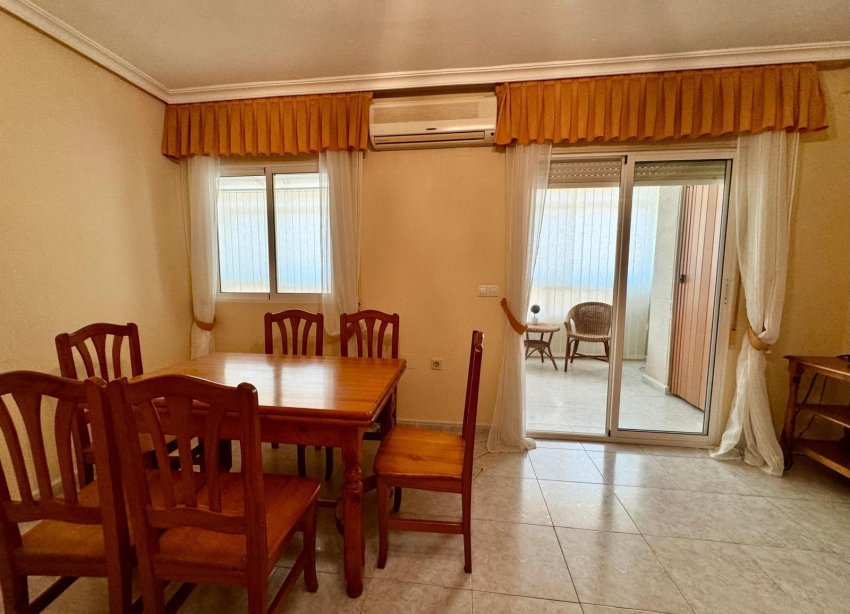 Resale - Apartment - Torrevieja - Habaneras