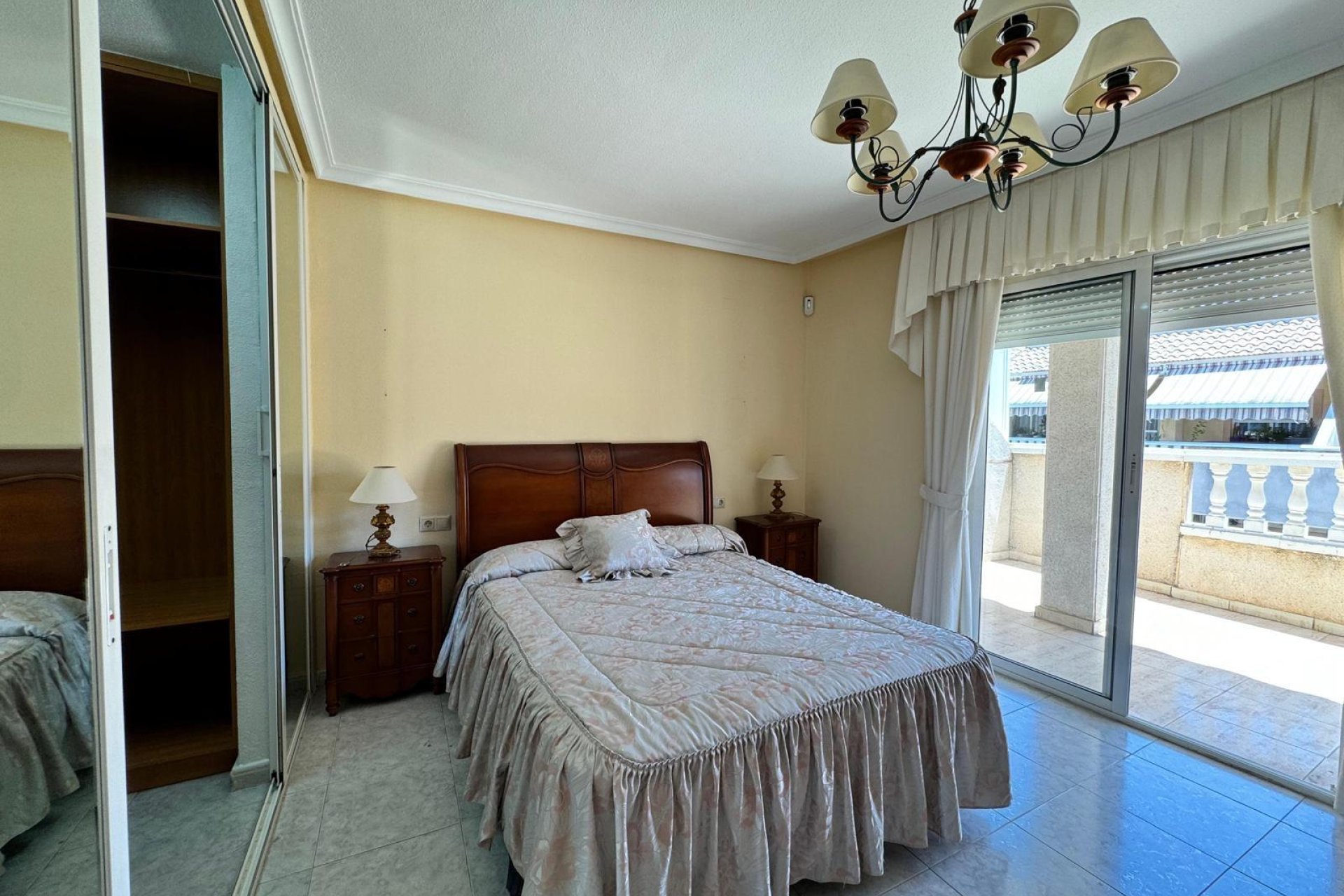 Resale - Apartment - Torrevieja - Habaneras