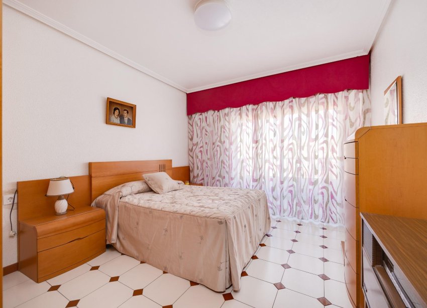 Resale - Apartment - Torrevieja - Habaneras