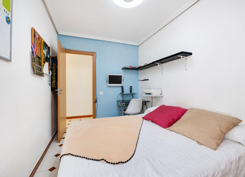 Resale - Apartment - Torrevieja - Habaneras