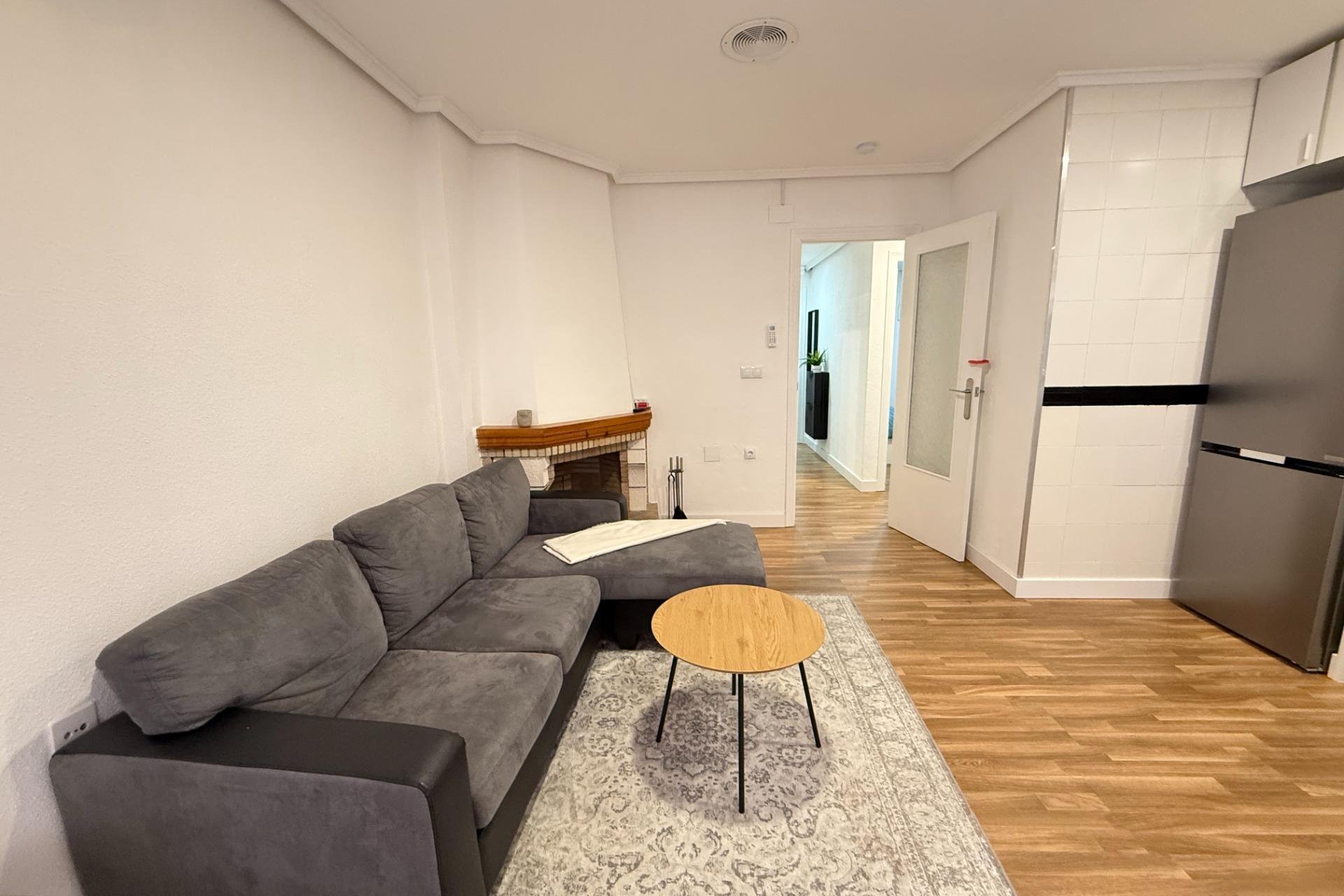 Resale - Apartment - Torrevieja - Habaneras