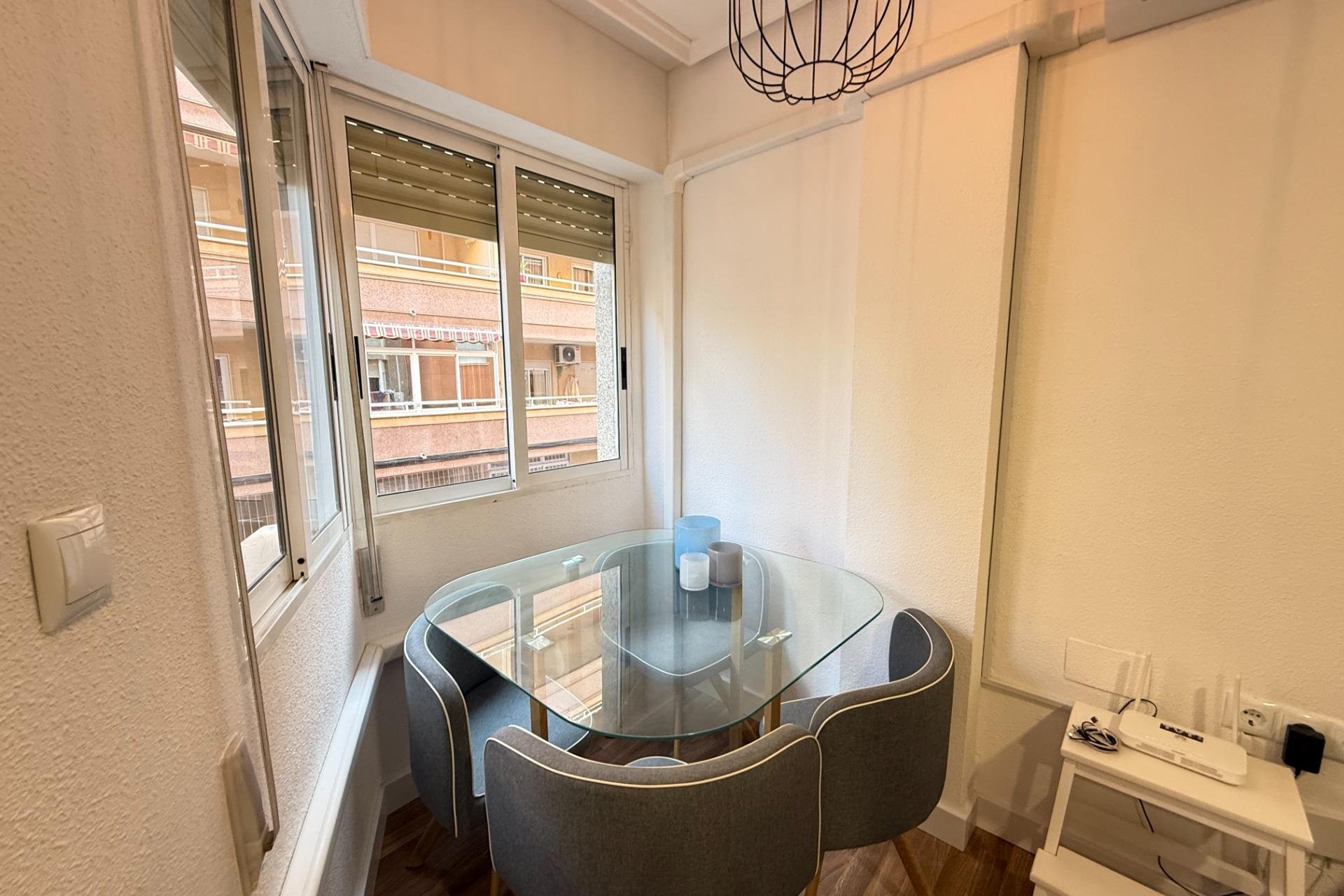 Resale - Apartment - Torrevieja - Habaneras