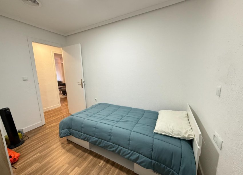 Resale - Apartment - Torrevieja - Habaneras