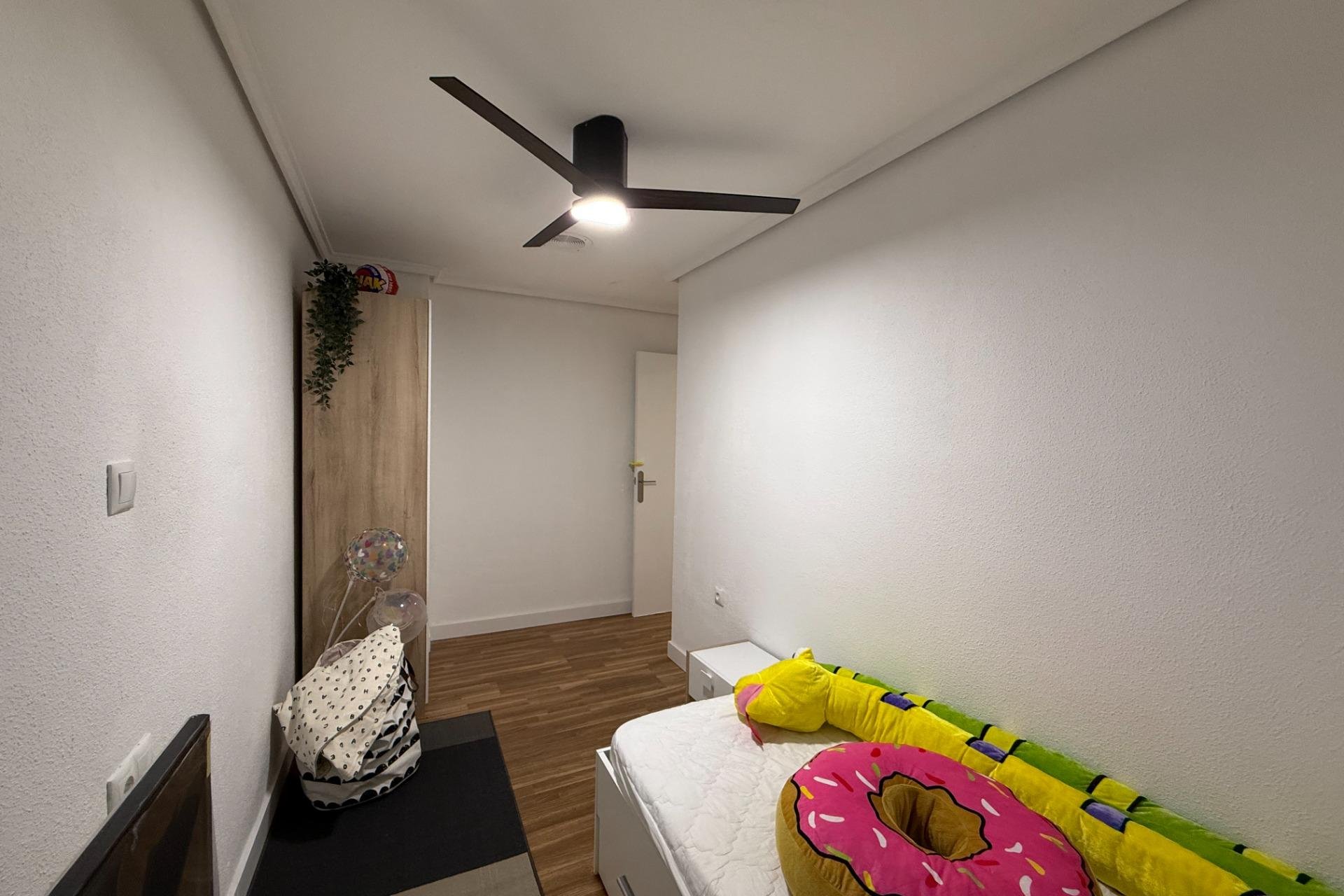 Resale - Apartment - Torrevieja - Habaneras