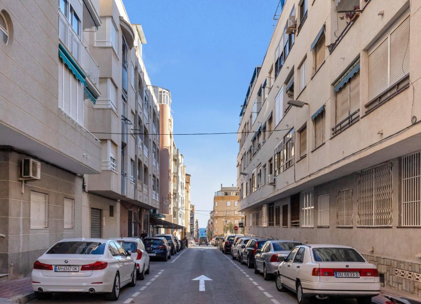 Resale - Apartment - Torrevieja - Habaneras