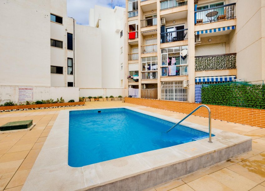 Resale - Apartment - Torrevieja - Habaneras