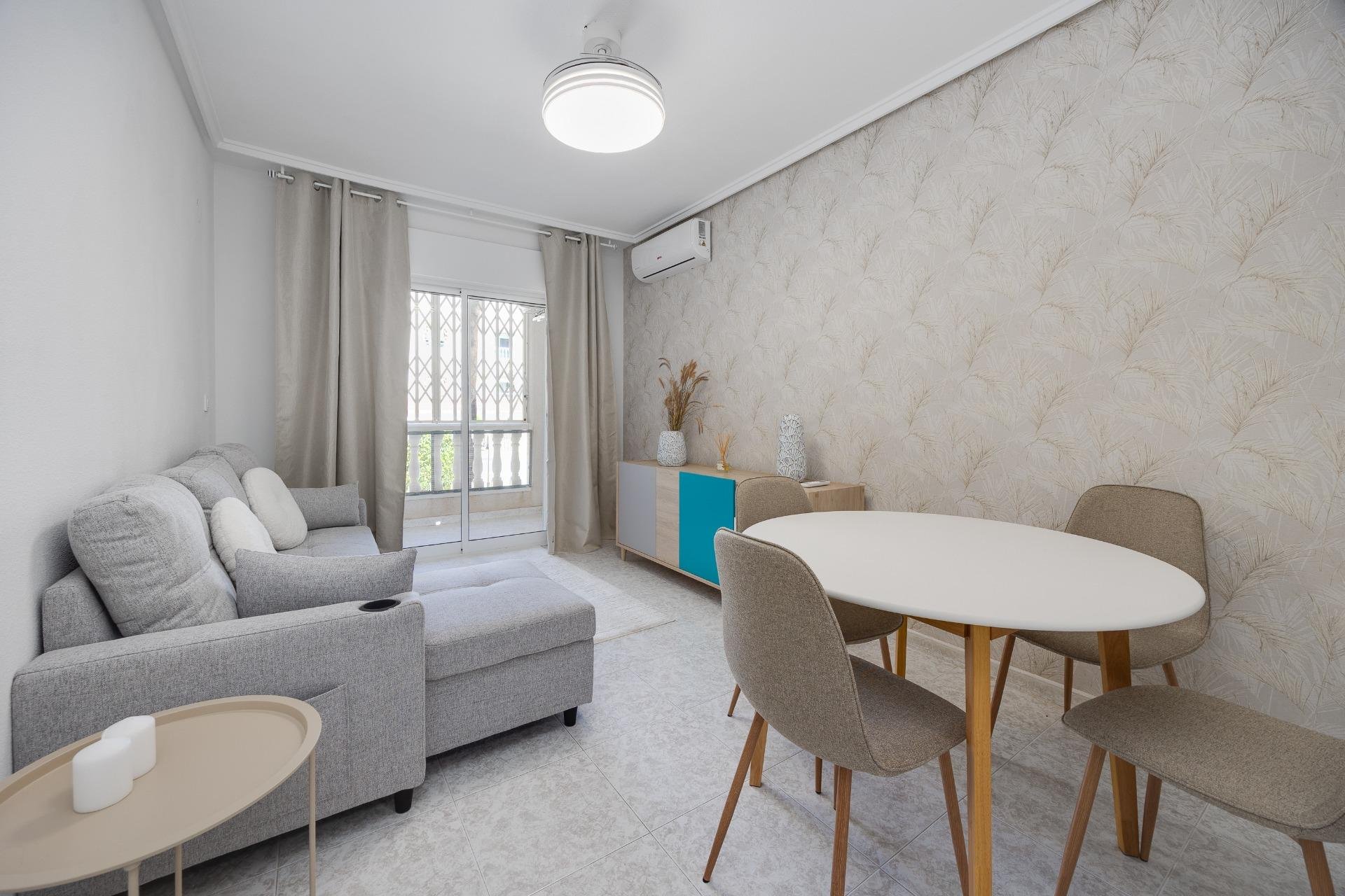 Resale - Apartment - Torrevieja - Habaneras