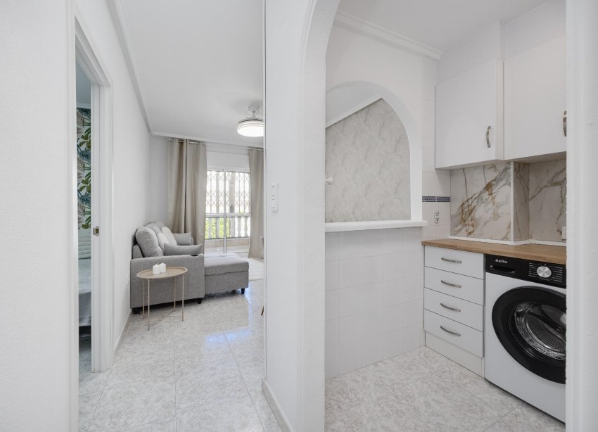 Resale - Apartment - Torrevieja - Habaneras