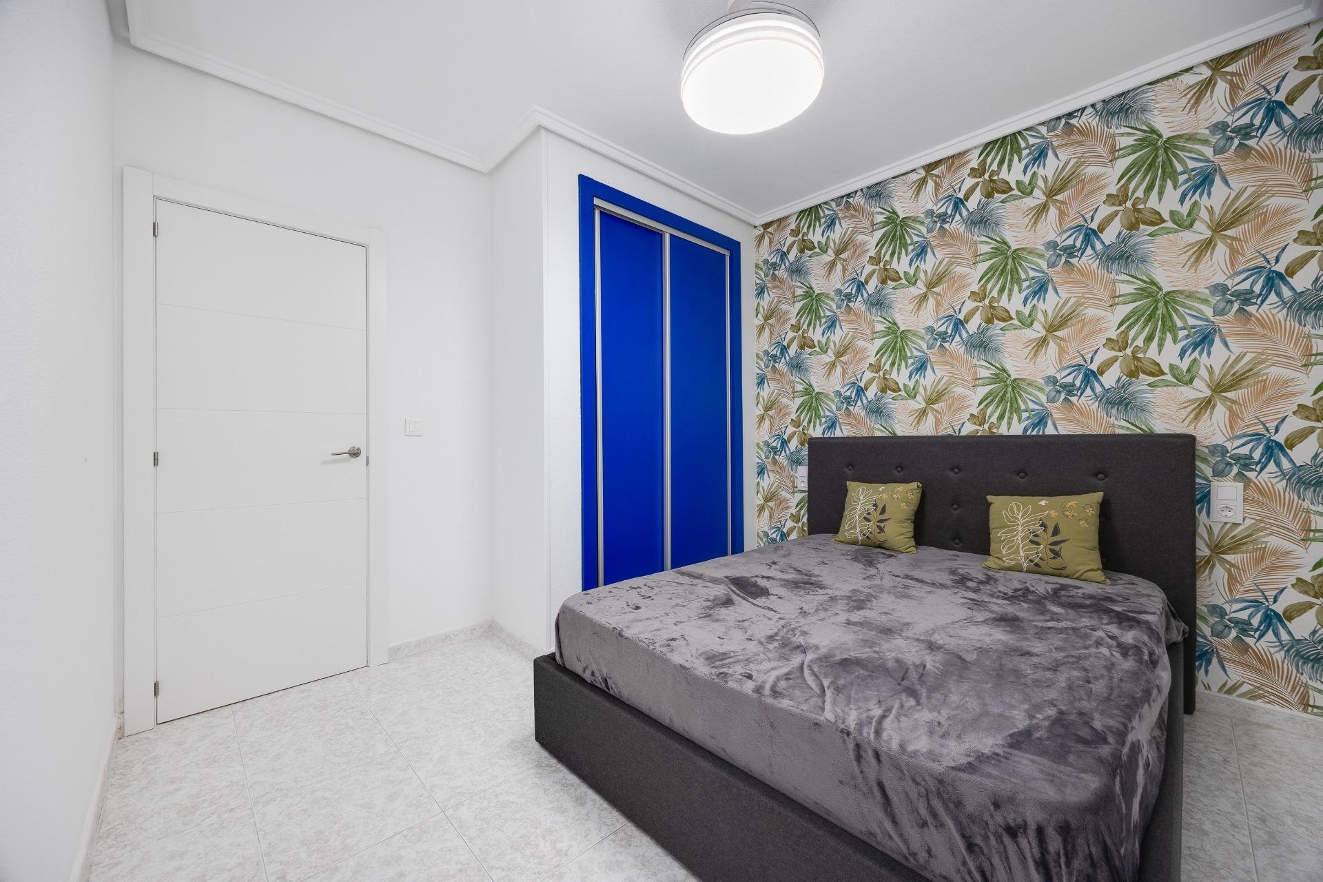 Resale - Apartment - Torrevieja - Habaneras