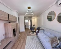 Resale - Apartment - Torrevieja - Habaneras