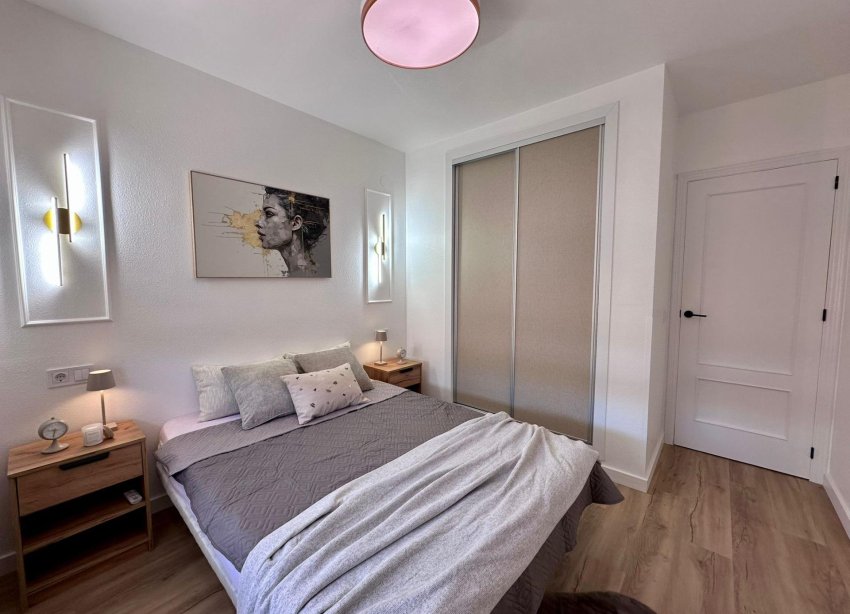 Resale - Apartment - Torrevieja - Habaneras