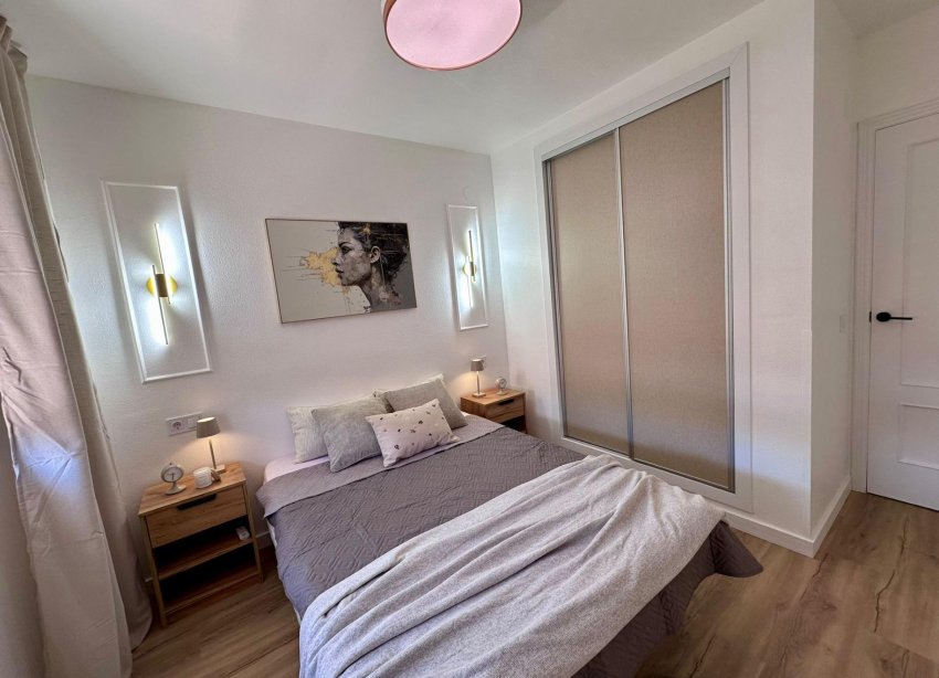 Resale - Apartment - Torrevieja - Habaneras