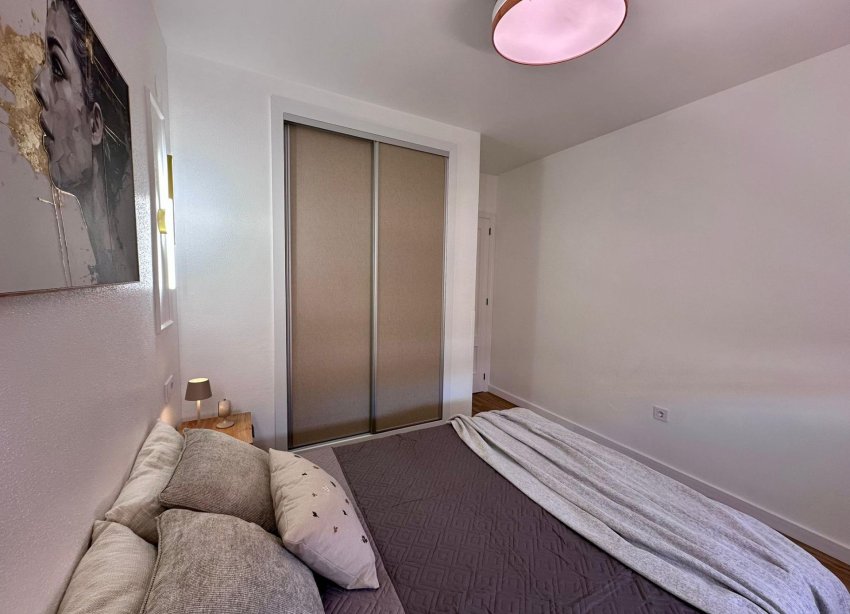 Resale - Apartment - Torrevieja - Habaneras