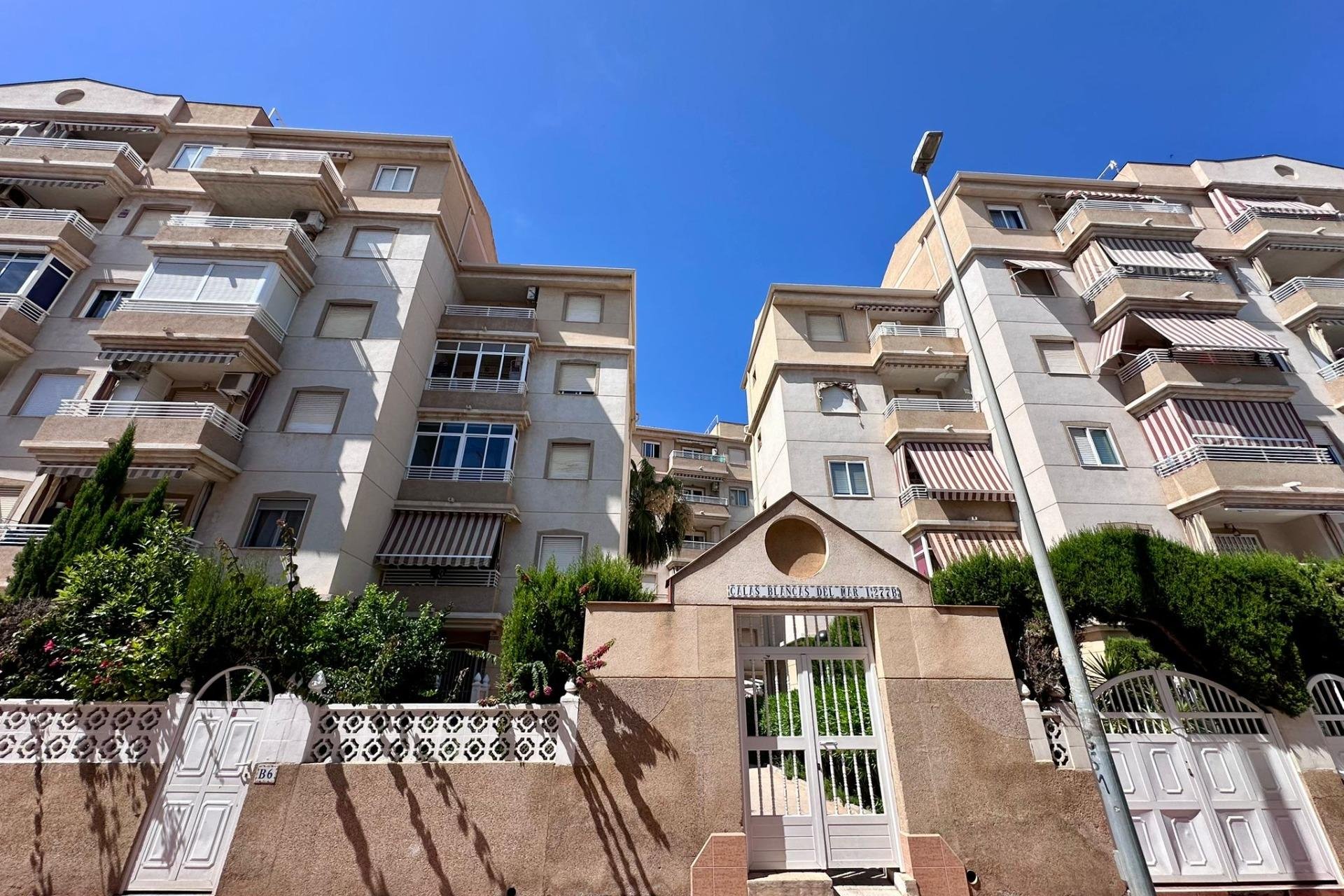 Resale - Apartment - Torrevieja - Habaneras