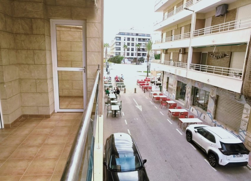 Resale - Apartment - Torrevieja - La Mata pueblo