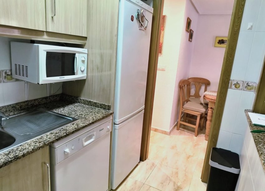 Resale - Apartment - Torrevieja - La Mata pueblo