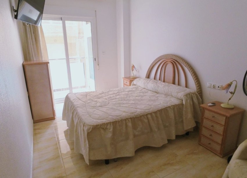 Resale - Apartment - Torrevieja - La Mata pueblo