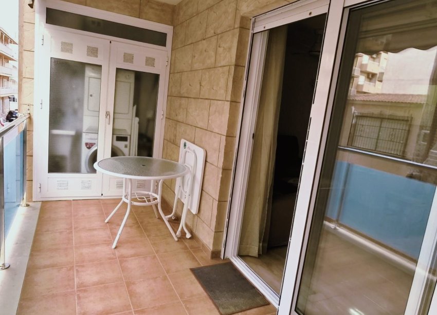 Resale - Apartment - Torrevieja - La Mata pueblo