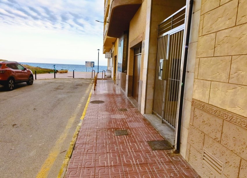 Resale - Apartment - Torrevieja - La Mata pueblo