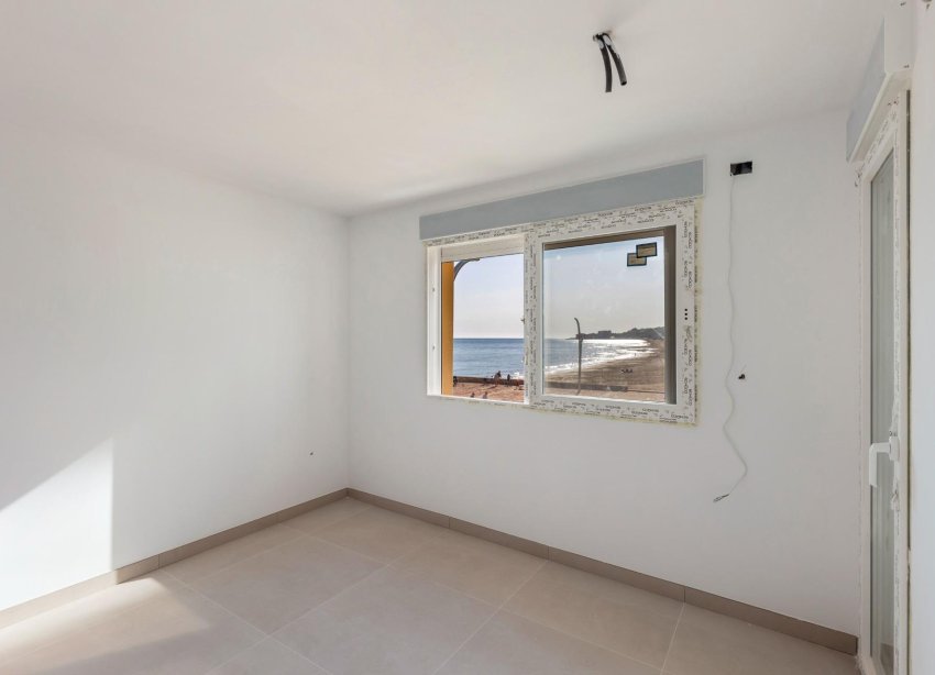 Resale - Apartment - Torrevieja - La Mata pueblo