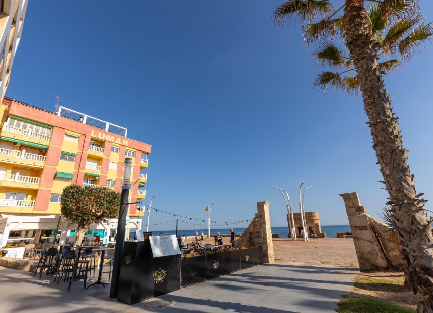 Resale - Apartment - Torrevieja - La Mata pueblo